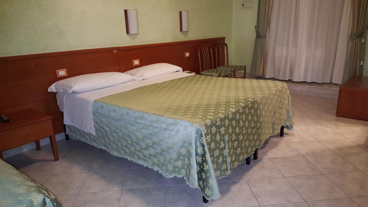 Hotel Bruna Rzym Zewnętrze zdjęcie
