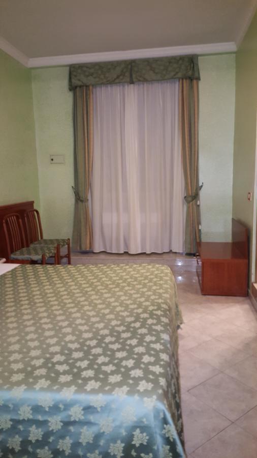 Hotel Bruna Rzym Zewnętrze zdjęcie