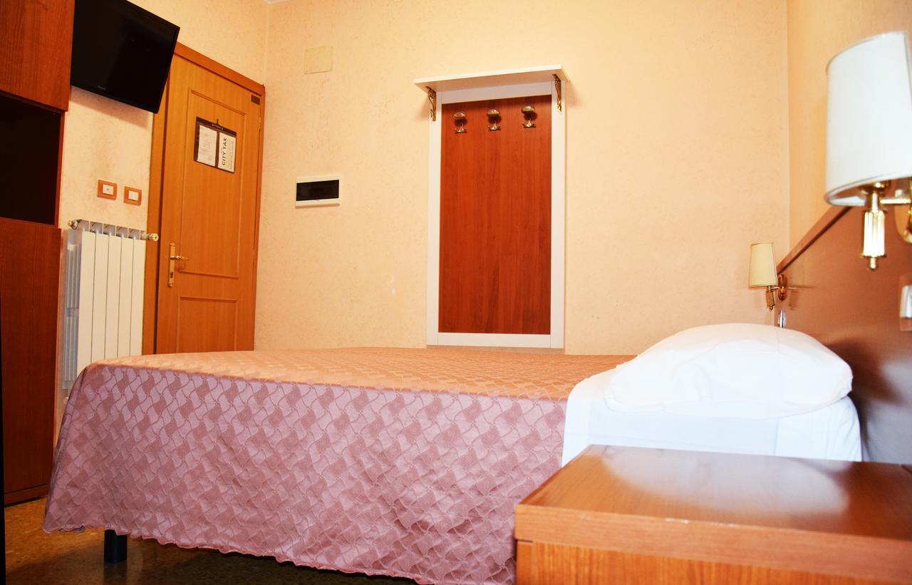 Hotel Bruna Rzym Zewnętrze zdjęcie