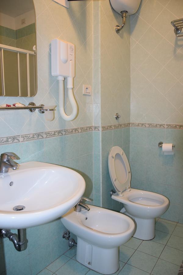 Hotel Bruna Rzym Zewnętrze zdjęcie